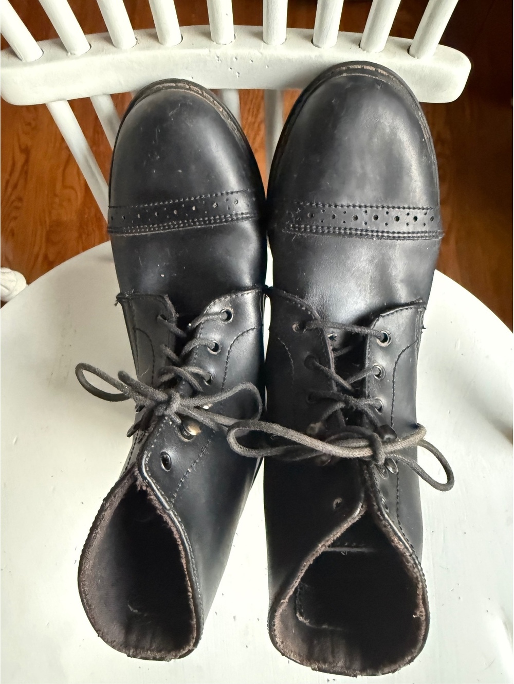 Tuffrider  Black Leather Lace-Up Ankle Boots